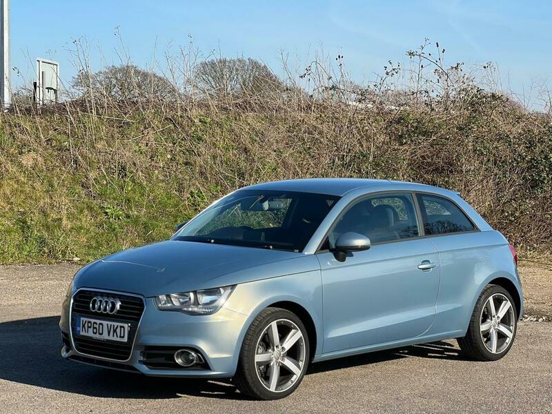 
								Audi A1 full									