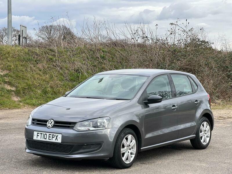 
								Volkswagen Polo full									