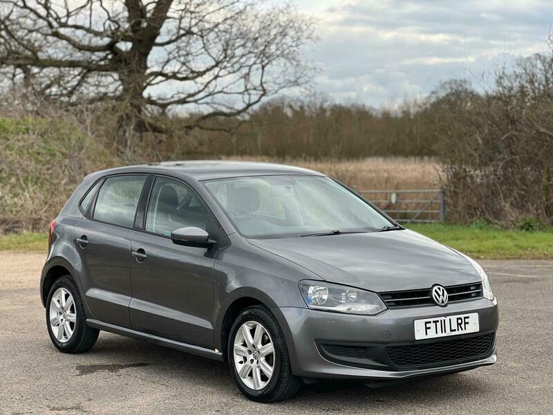 
								Volkswagen Polo full									