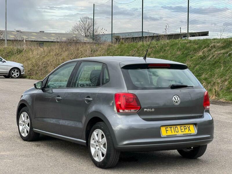 
								Volkswagen Polo full									