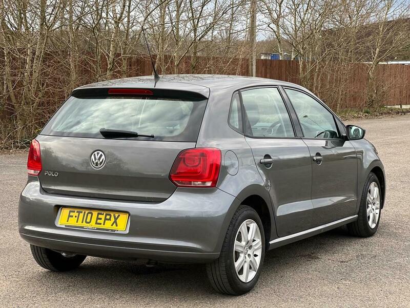 
								Volkswagen Polo full									