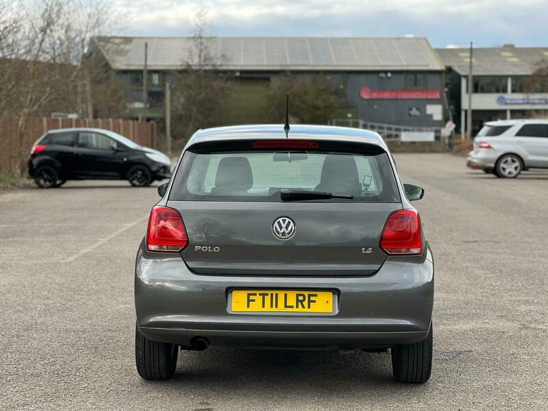 
								Volkswagen Polo full									