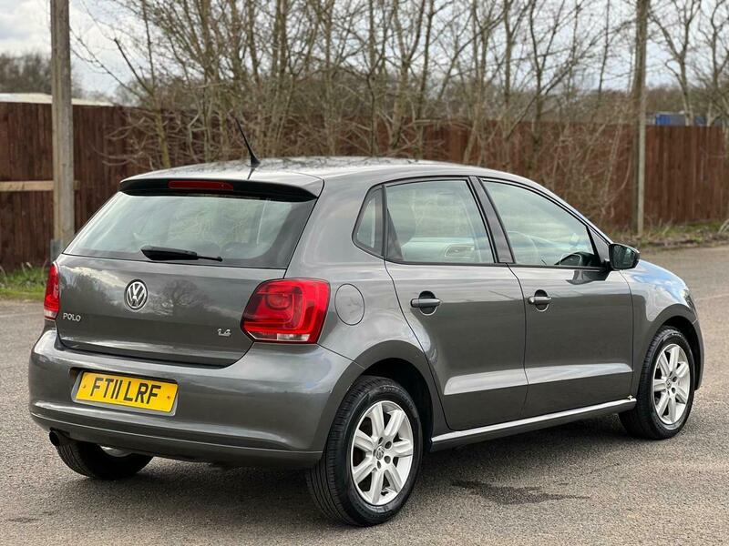 
								Volkswagen Polo full									