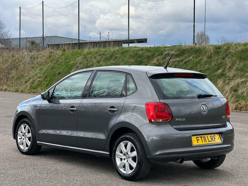 
								Volkswagen Polo full									