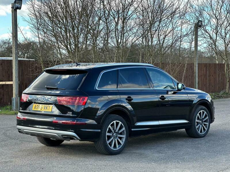
								Audi Q7 2015 full									